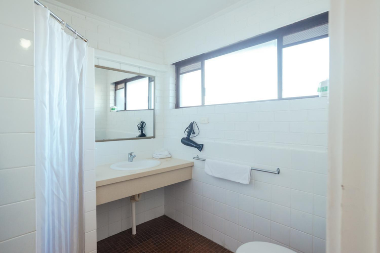 Bathroom 3