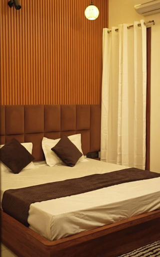 Bedroom 2, Hotel Mango Tree, Hisar