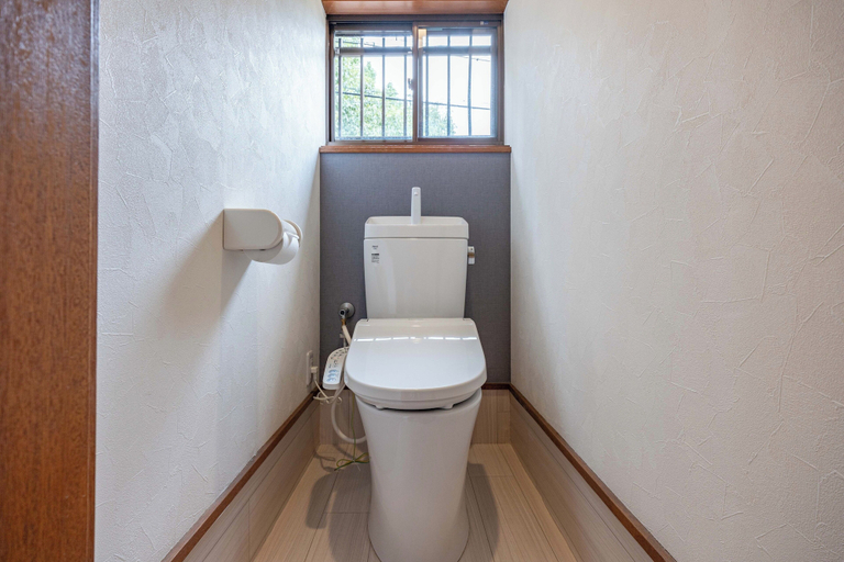 Bathroom 4, Aquamarine House, Osaka
