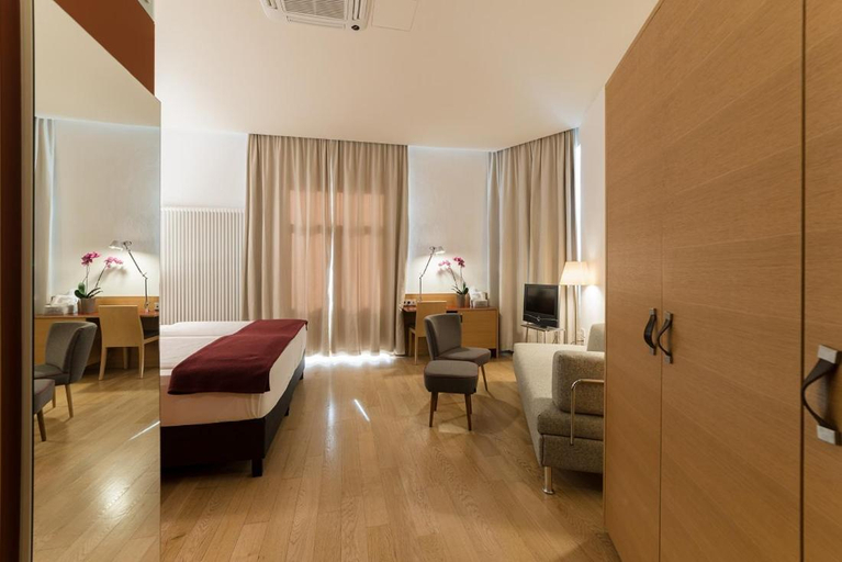 Bedroom 2, Stiegl Scala, Bolzano