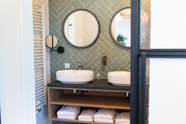 Bathroom 3, Hotel van der Meer, Dongeradeel