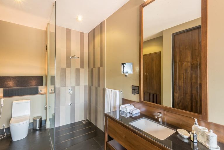Bathroom 2, Jetwing Lake, Dambulla