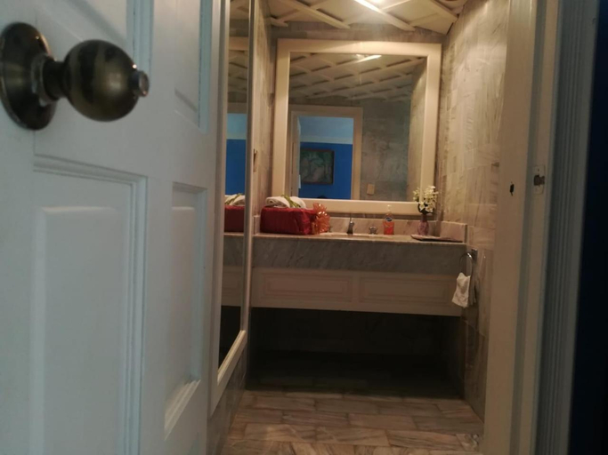 Bathroom 3, Casa Isabella, Cozumel