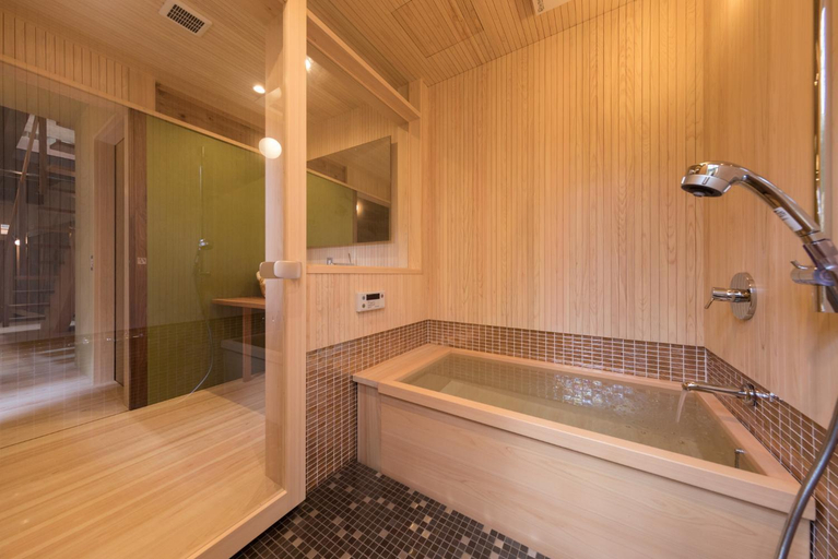 Bathroom 3, HOTEL KOO Otsuhyakucyo, Ōtsu