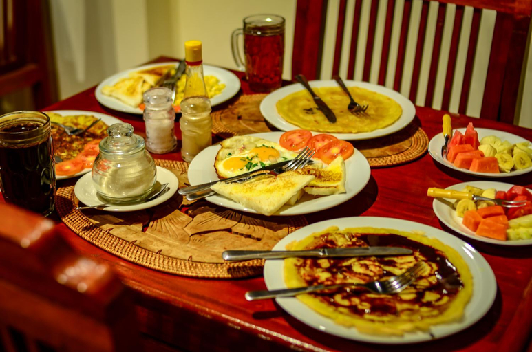Food & Drinks, Mapa Lake View Bungalow, Bangli