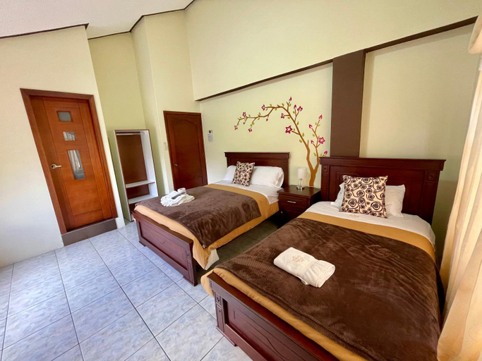 Others 3, Hotel Casa Santa Lucia, Baños