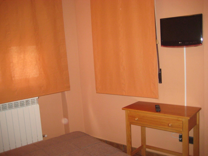 Others 5, Hostal Guarni, Soria