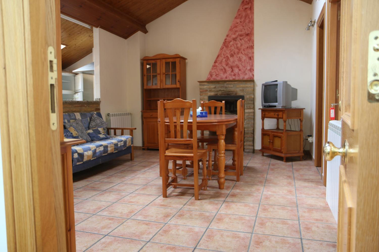 Others 5, Hostal La Plaza, Navarra