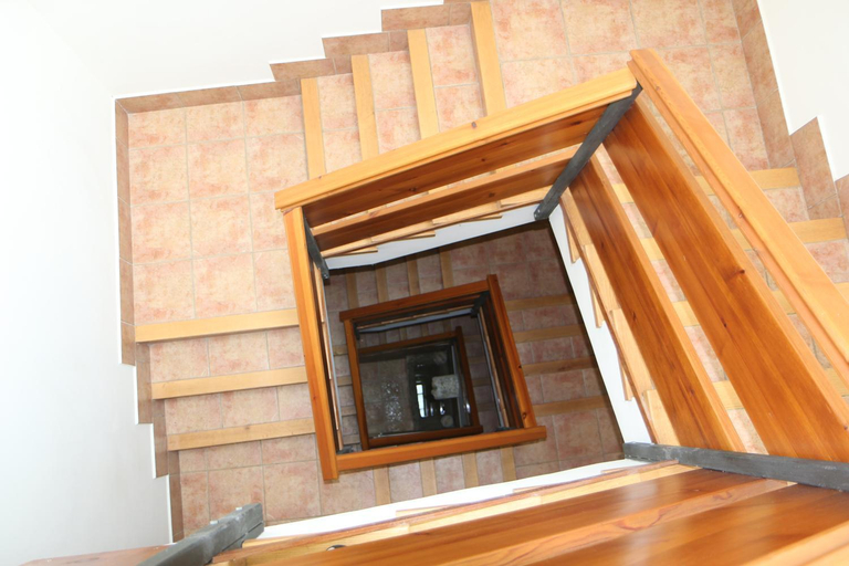 Others 5, Hostal La Plaza, Navarra