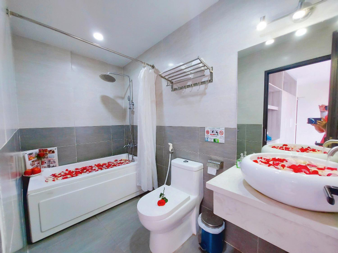 Bathroom 5