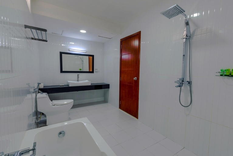 Bathroom 4, Athiri Beach Maldives