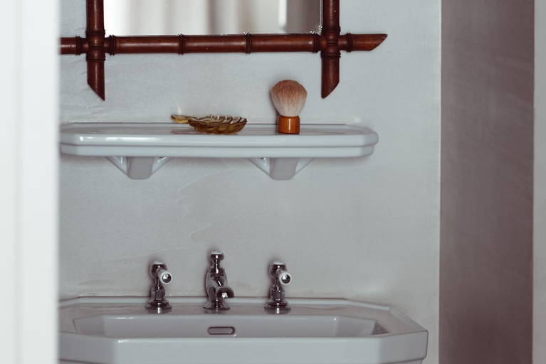 Bathroom 3, Hotel Monsieur Aristide, Paris