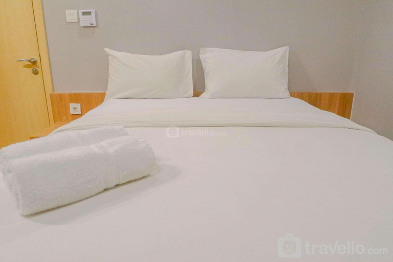 Others 3, Luxurious 2BR at One East Residences By Travelio, Surabaya