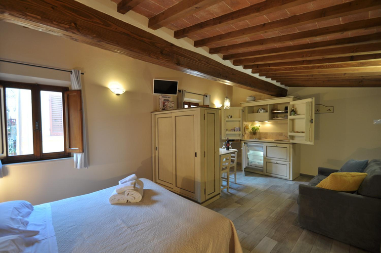 Bedroom 2, Piazzetta Del Buonumore, Siena