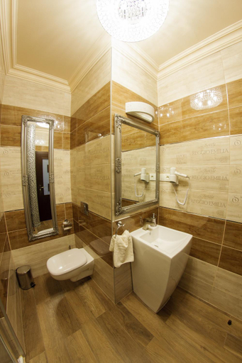 Bathroom 2, Palac Saturna, Będzin