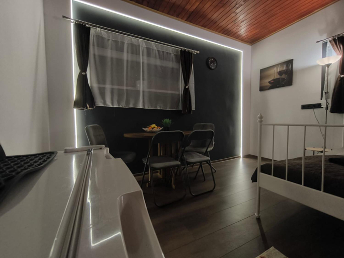 Others 5, Morrison Apartments, Miercurea Ciuc