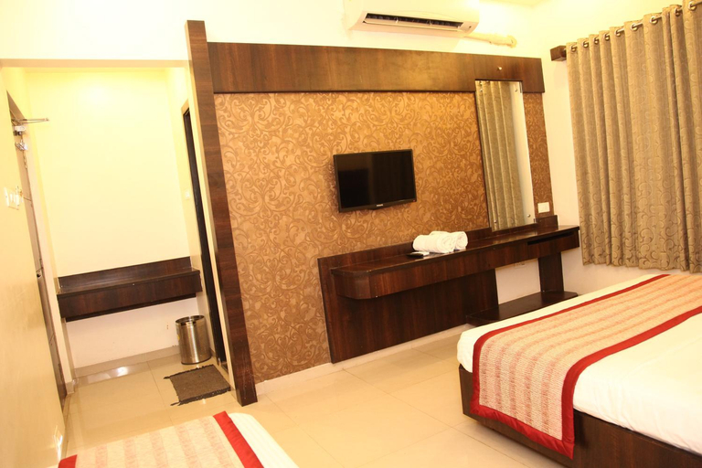Bedroom 3, Hotel Sai Ramanand Shirdi, Ahmadnagar