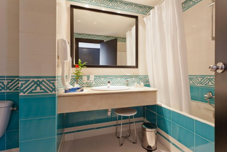 Bathroom 5, El Mouradi Club Kantaoui - Couple et Famille uniquement, Hammam Sousse