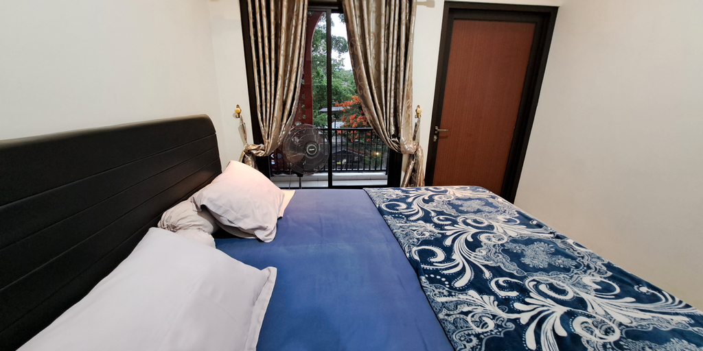 Bedroom 30