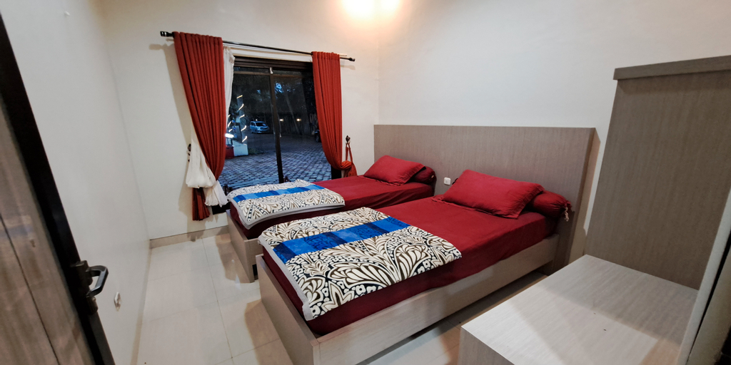 Bedroom 12
