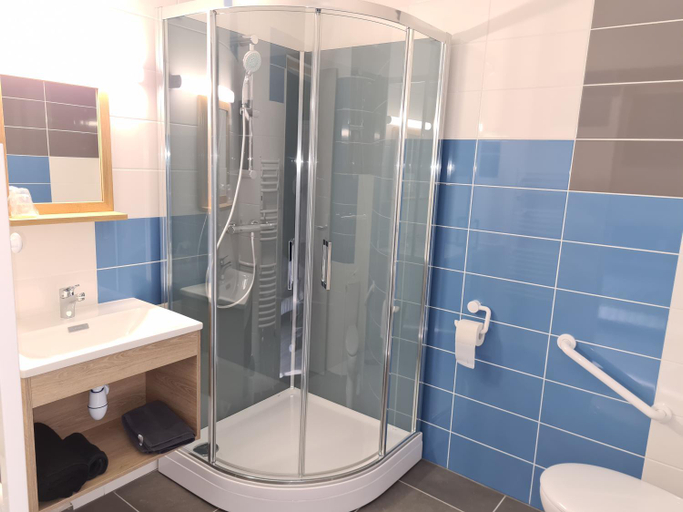 Bathroom 2, LE CHAPON BRESSAN, Saône-et-Loire