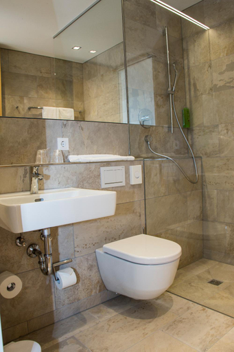 Bathroom 2, Engener Hohe, Konstanz