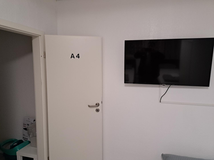 Others 2, Pension Alex - TocXan UG, Magdeburg