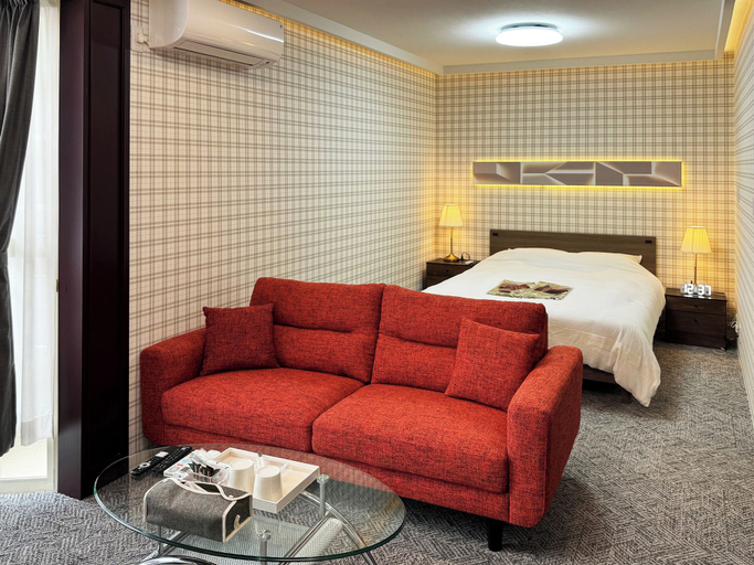 Bedroom 2, Rong Hua Grand Hotel, Isahaya