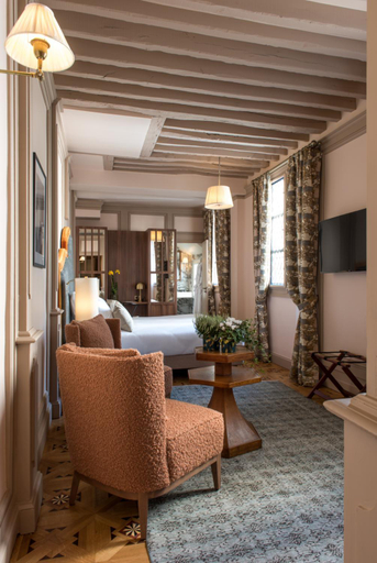 Others 4, Hotel Saint Germain Des Pres, Paris