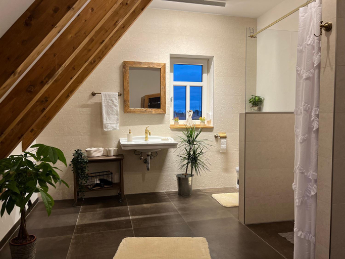 Others 2, Der Moserhof, Haßberge