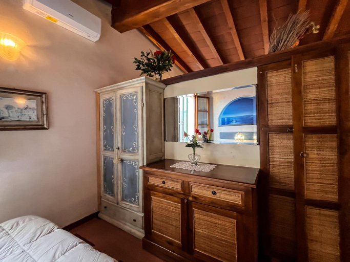 Bedroom 12