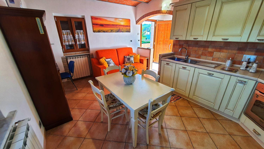 Dining Room 7