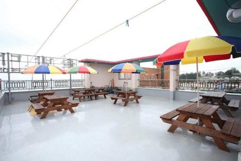 Food & Drinks, Samcheok Solbada Pension (right in front of Yonghwa Beach), Samcheok