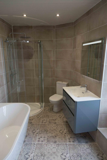 Bathroom, La Bicyclette Bleue, Vienne