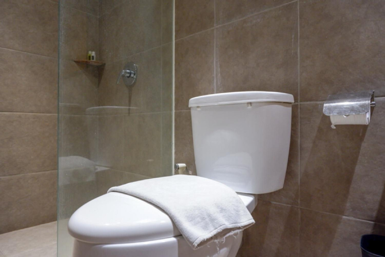 Bathroom 8