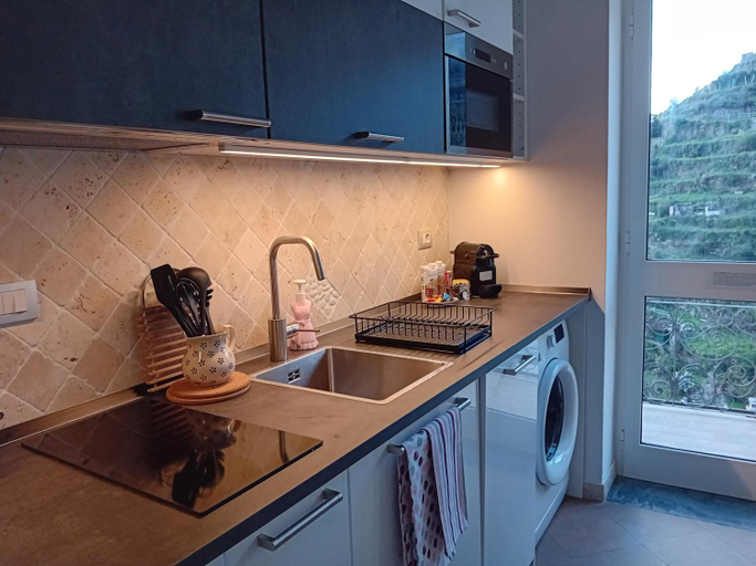 Dining Room 10