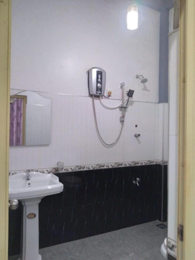 Bathroom 5, Kismet Rest Hotel, Weligama