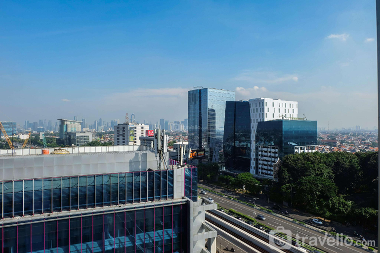 Exterior & Views 5, Comfy Studio @Signature Park Grande By Travelio, East Jakarta