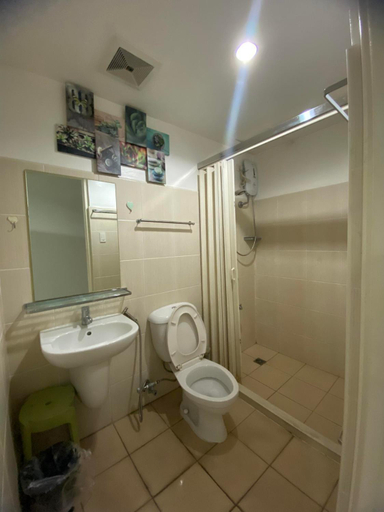 Bathroom 4