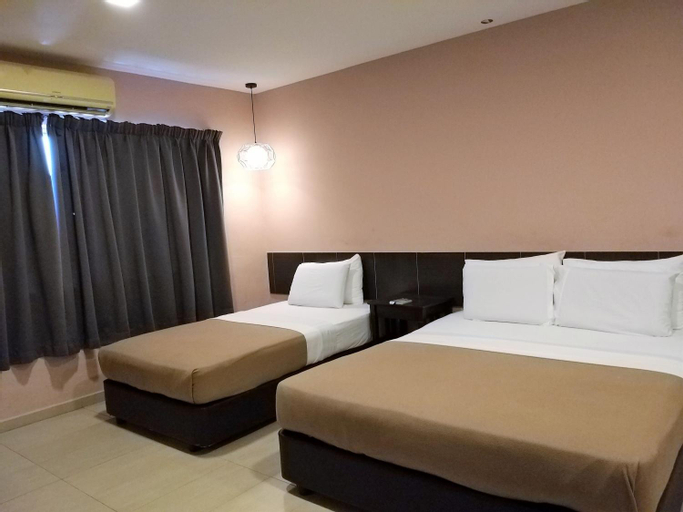 Bedroom 12