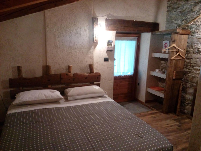 Bedroom, Agri-b&b Lou Col, Cuneo