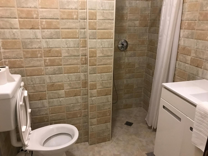 Bathroom 5, Mensa Christi Hotel Nazareth