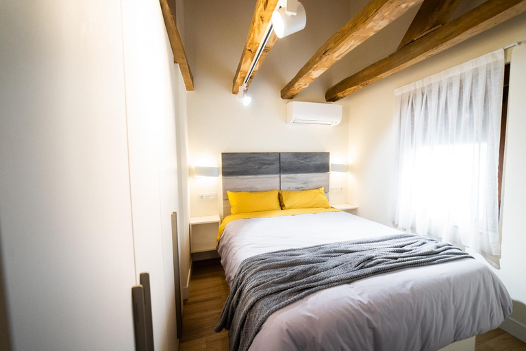 Bedroom 1, Apartamentos Mk77 Leon- Cantareros, León