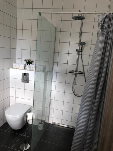 Bathroom 3, Apartman DUO Plesivec, Karlovy Vary