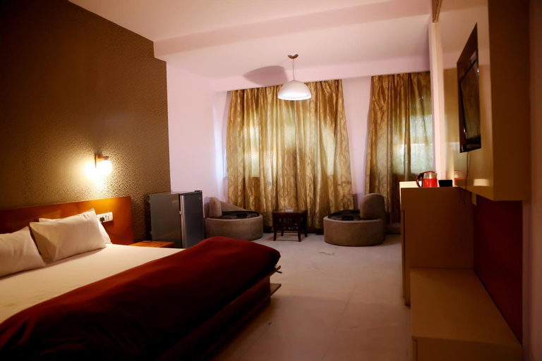 Bedroom 2, True Joyas Hotel, West