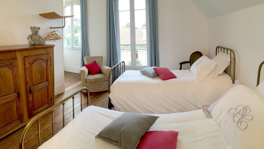 Others 4, Les Chambres de LOUIS, Yvelines