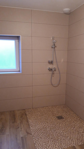 Bathroom 3, Les Chambres de Lili, Tarn-et-Garonne