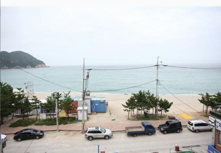Others 5, Samcheok Solbada Pension (right in front of Yonghwa Beach), Samcheok