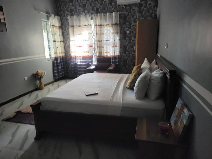 Bedroom 3, Hide View Hotel, Akwapim North