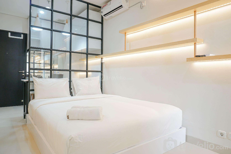 Bedroom, Spacious & Modern Studio @ Atlanta Apt By Travelio, Depok